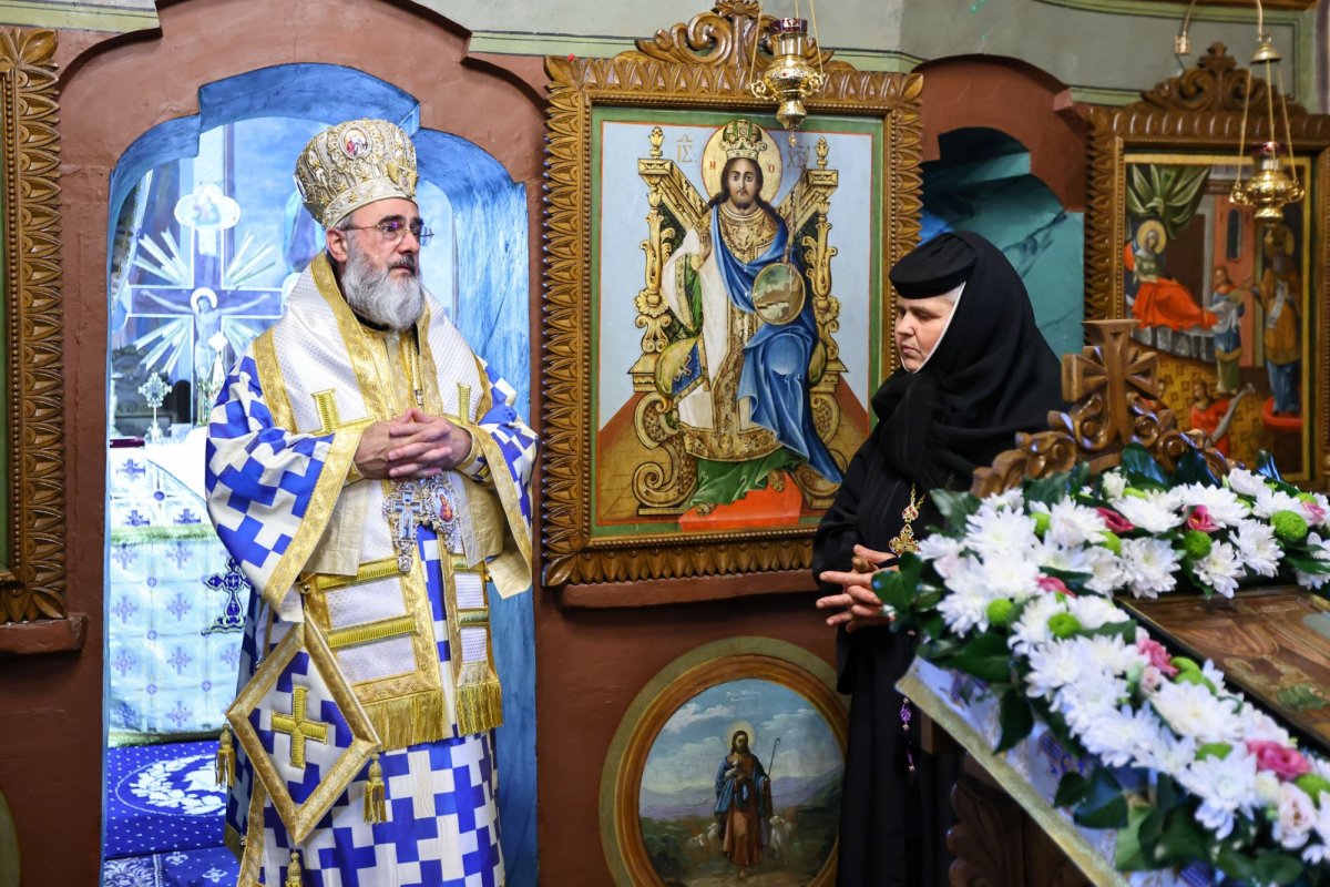 Modelul monahilor, cinstit la mănăstirea vrânceană Rogozu 335550