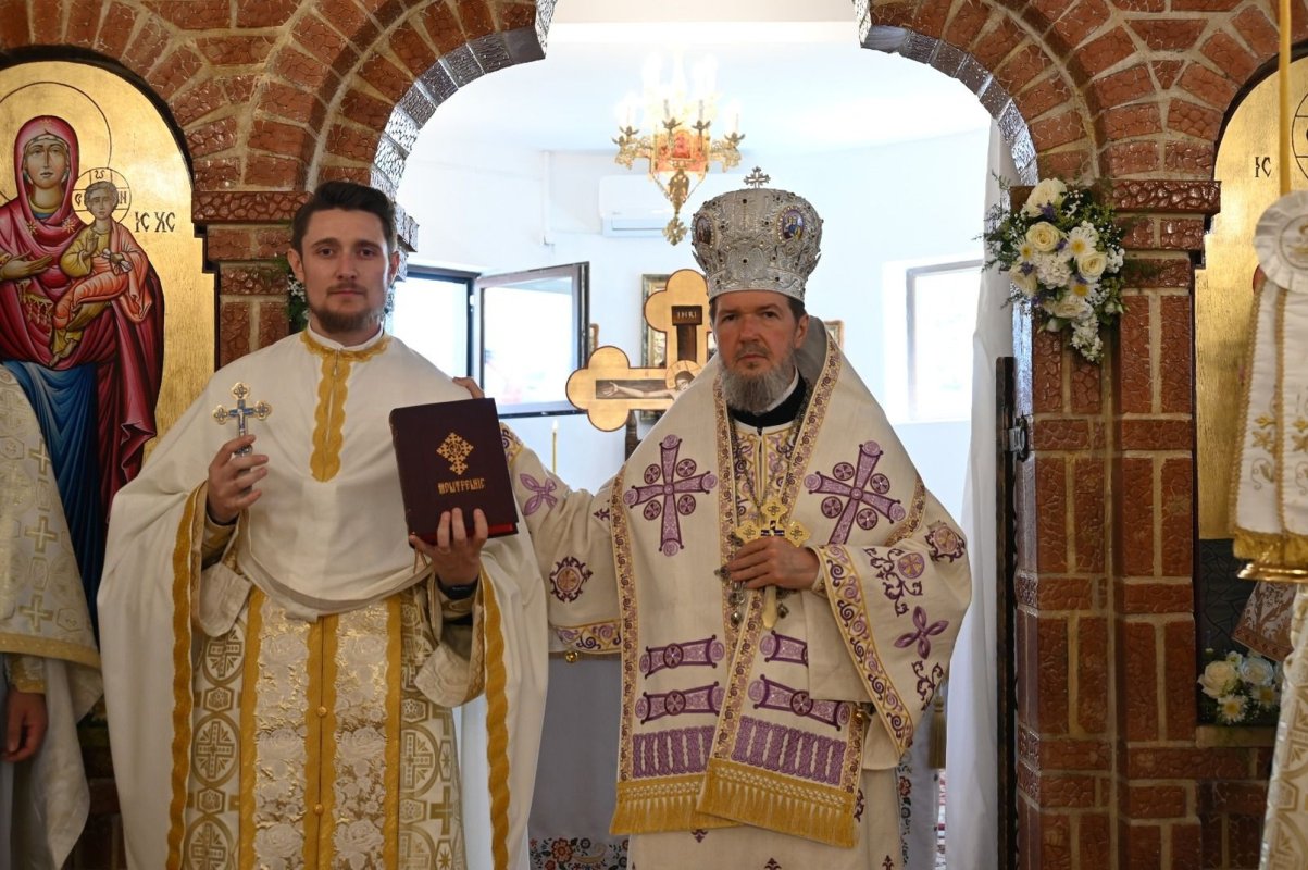 Clopote noi pentru o biserică din Oradea 335597