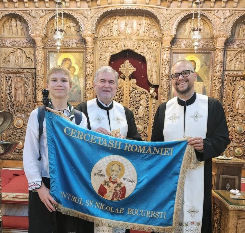 Cercetașii României, în sărbătoare la o biserică din Capitală 335678