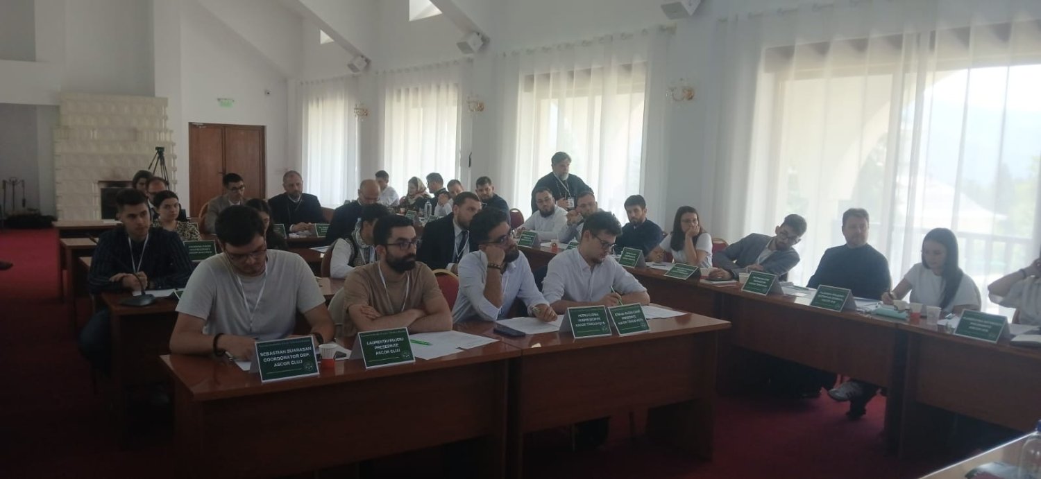 Idealul tinereții este căutarea unui viitor fericit 335686