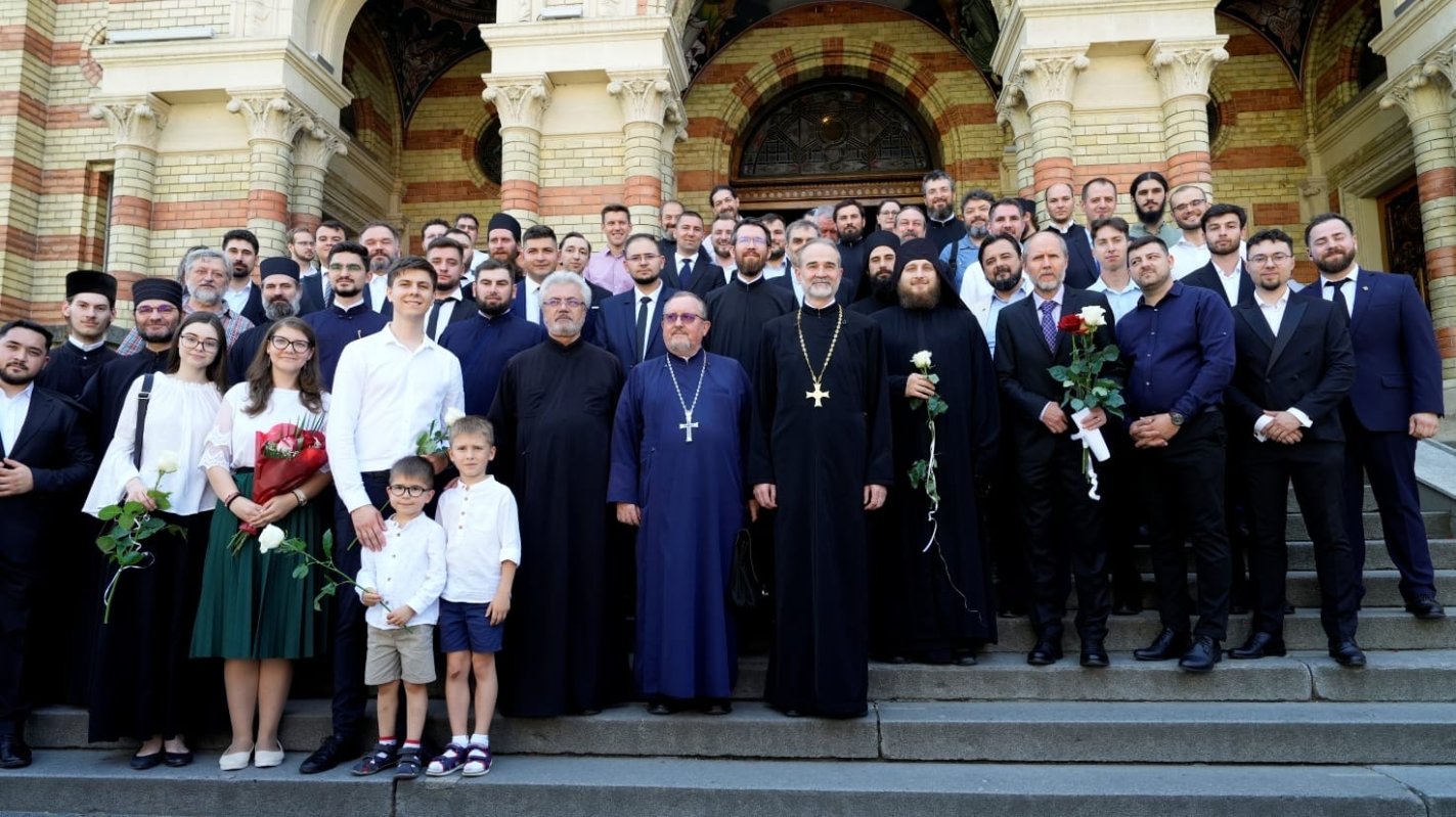 Ceremonie de absolvire la Facultatea de Teologie Ortodoxă din Sibiu 335721