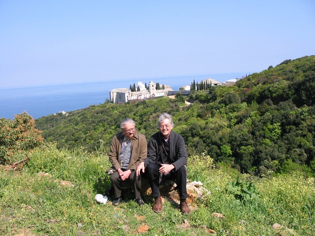 Costion nu a murit, ci a plecat la Cel cu care seamănă 335095