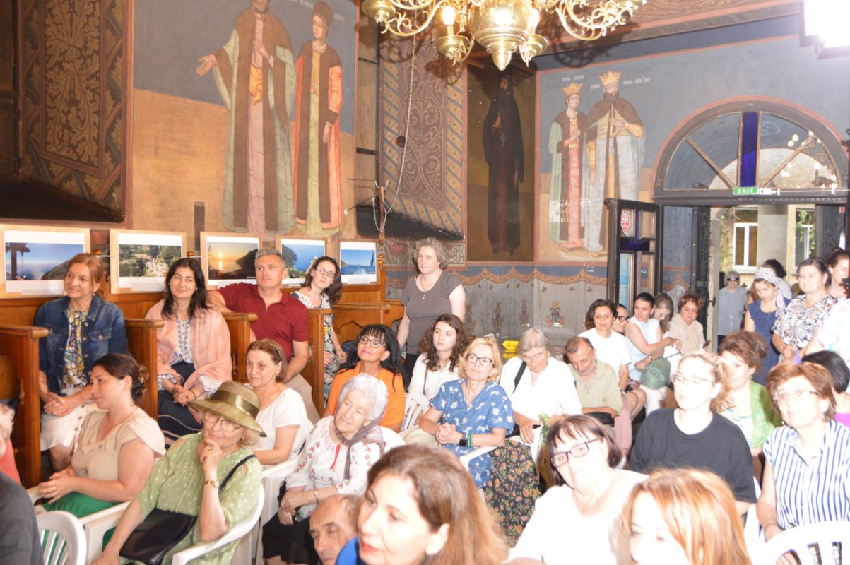 Locul unde dragostea nu cade niciodată şi se bucură de adevăr 335120