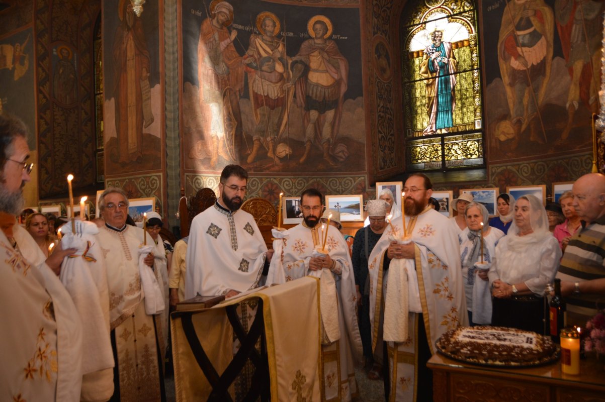 Locul unde dragostea nu cade niciodată şi se bucură de adevăr 335121