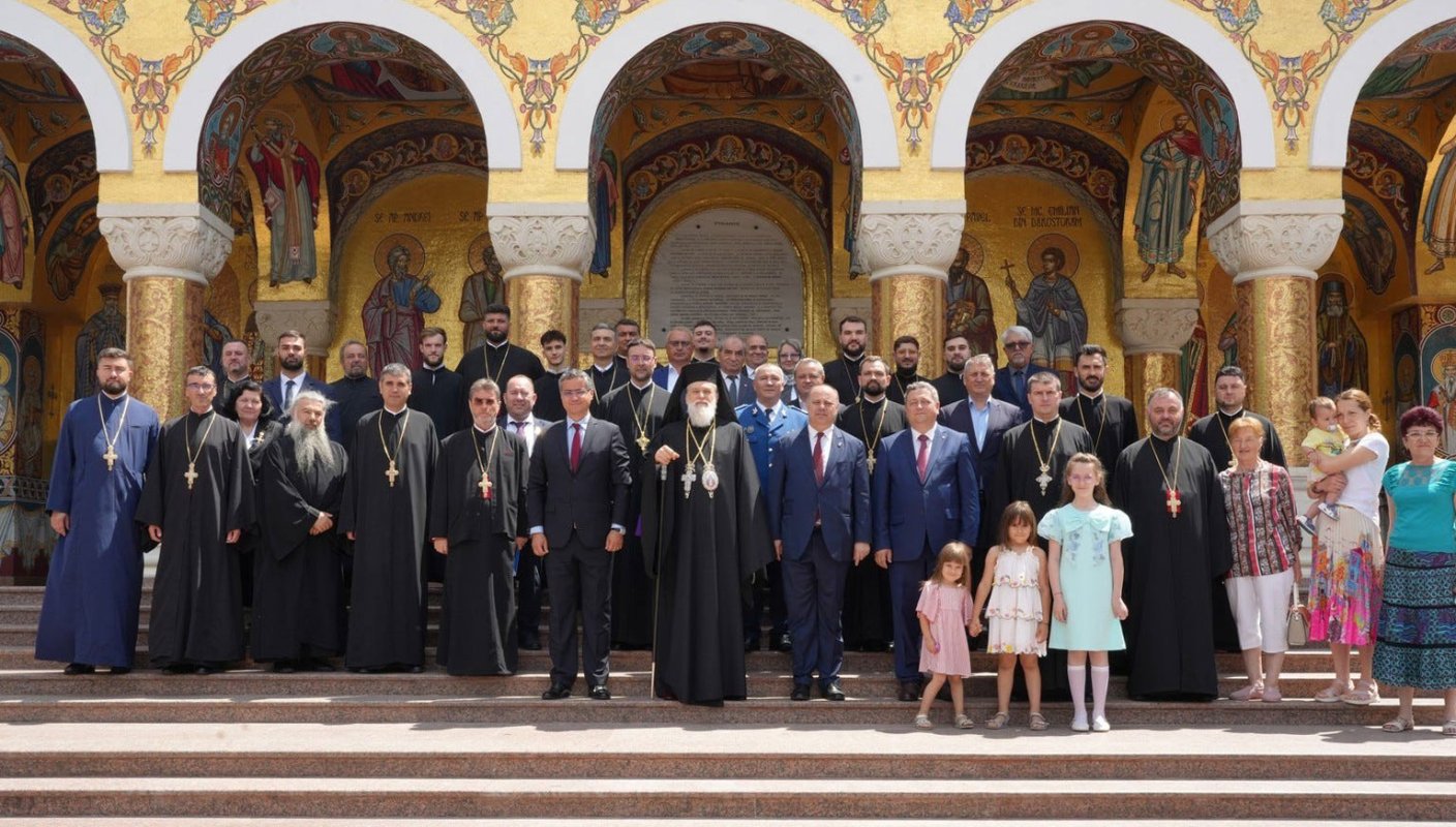 16 ani de la întronizarea Preasfințitului Părinte Episcop Vincențiu 335815