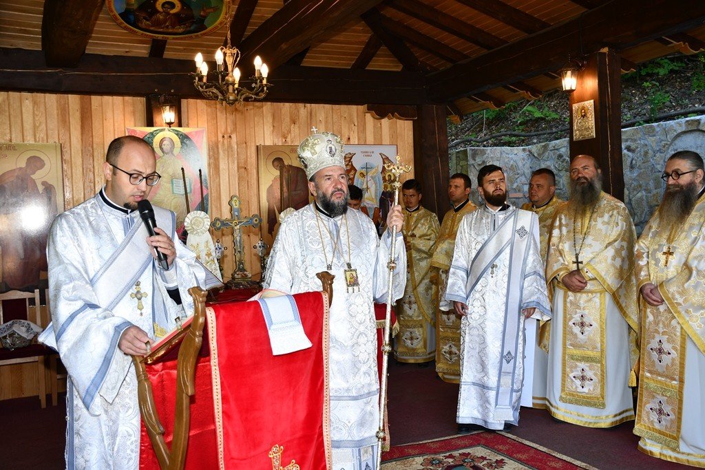 Popas de rugăciune la Schitul Bogâltin din Caraș‑Severin 335796