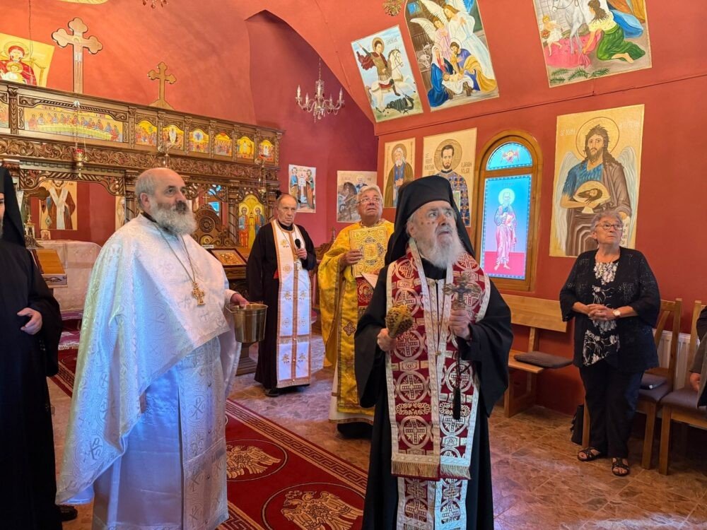 Arhiepiscopul Aradului la Schitul Moneasa 335946