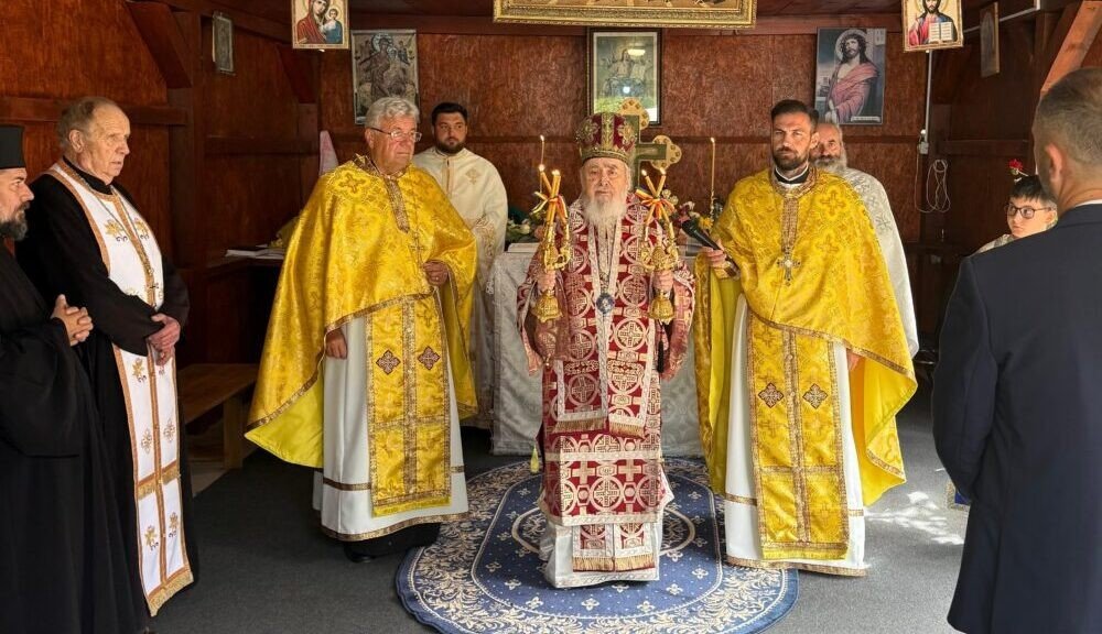 Arhiepiscopul Aradului la Schitul Moneasa 335947