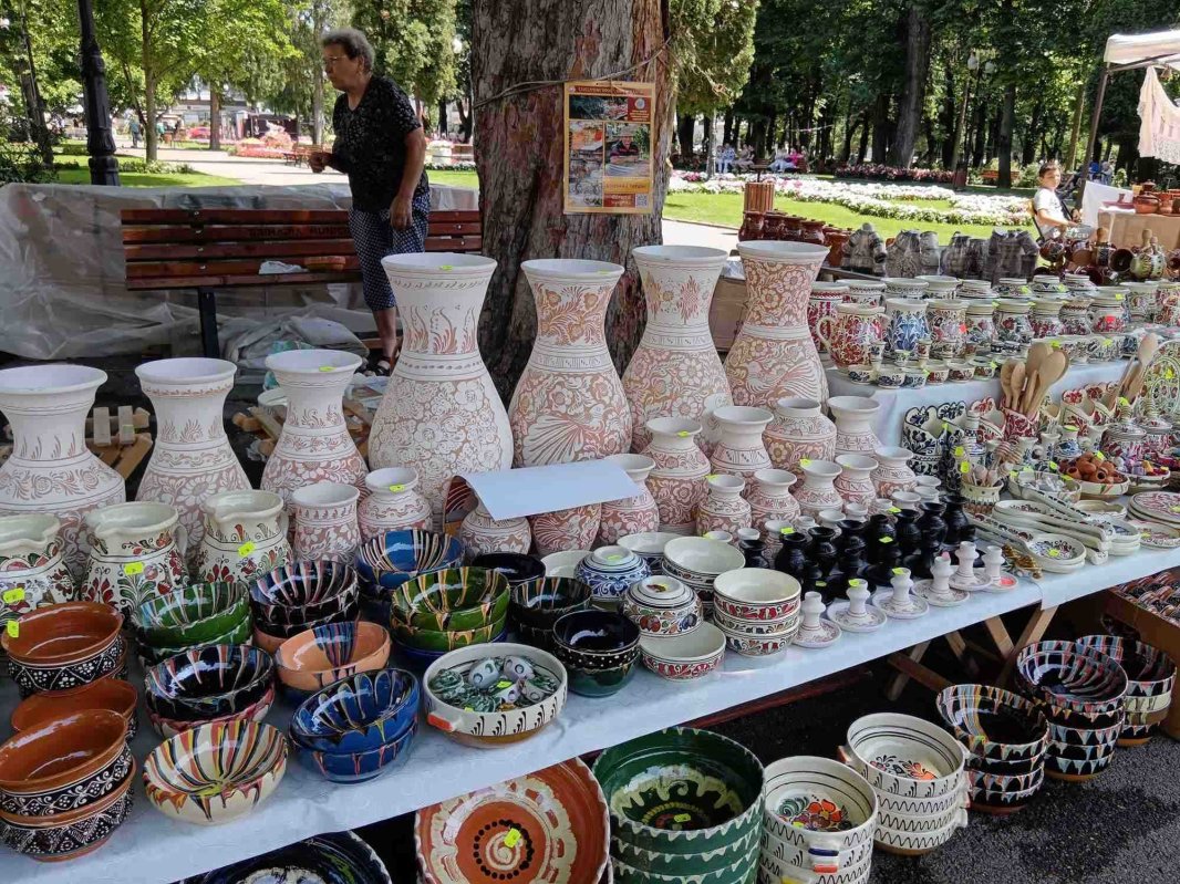 O reașezare a istoriei Târgului de Ceramică „Cucuteni 5000” 335859