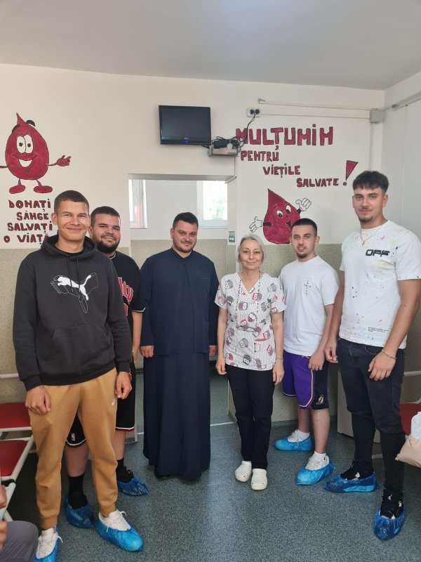 Campanie de donare de sânge în Arhiepiscopia Târgoviștei 336006