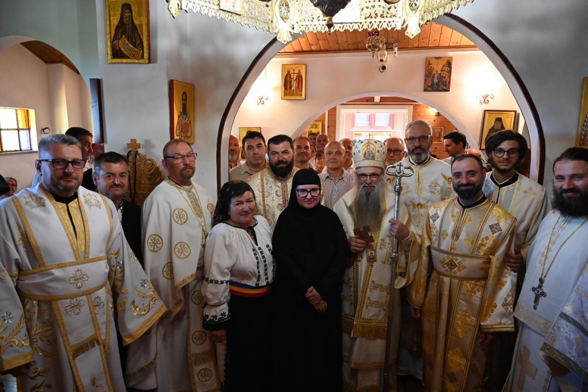 Sfinții Apostoli Petru și Pavel cinstiți de românii din Roma 336013