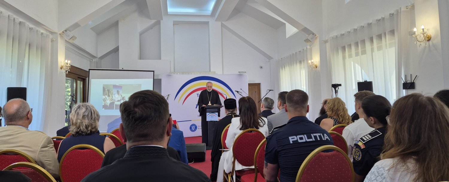 Bucuria întâlnirii şi a comuniunii multor tineri români de peste hotare - Programul de Tabere „ARC” 336123