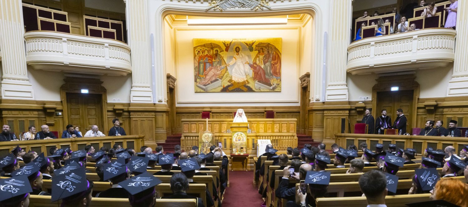 Misiunea absolvenților de Teologie este slujirea continuă a lui Dumnezeu și a semenilor 336133