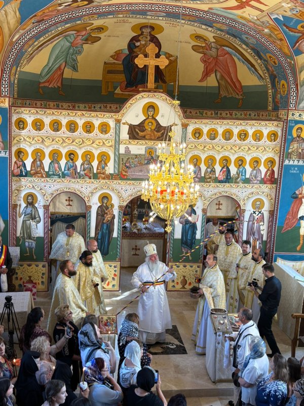 Biserica Parohiei Visag din Timiș a fost resfințită 336328