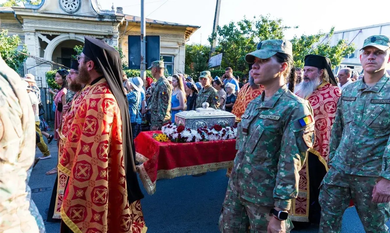 Cinstirea Sfintei Mari Mucenițe Chiriachi la Huși 336395