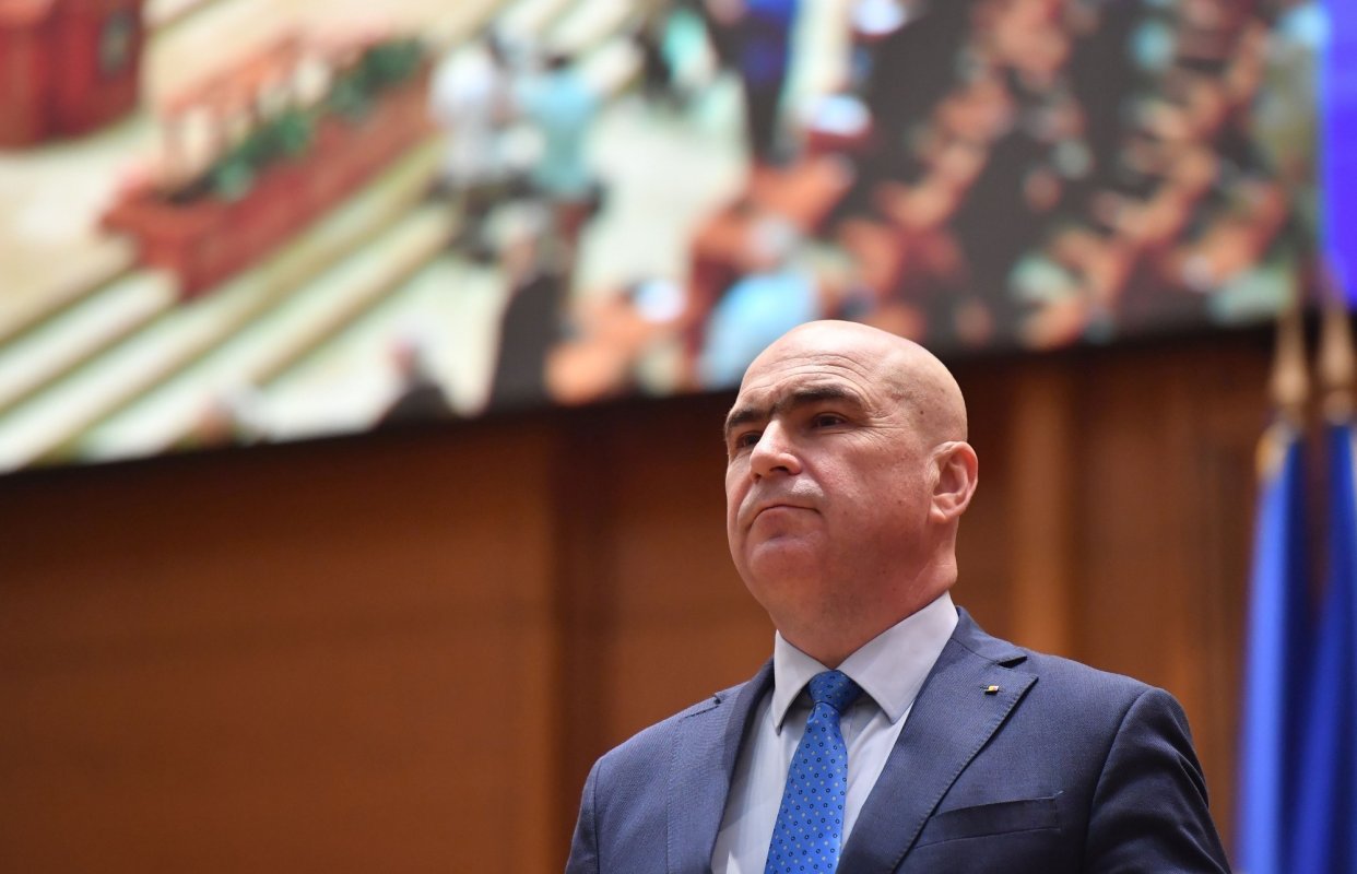 Măsurile fiscale şi bugetare, asumate în Parlament 336442