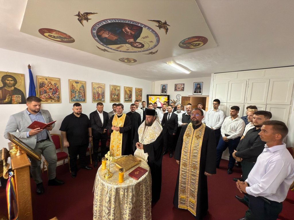 Depunerea jurământului de către absolvenţii teologi la Baia Mare 336559