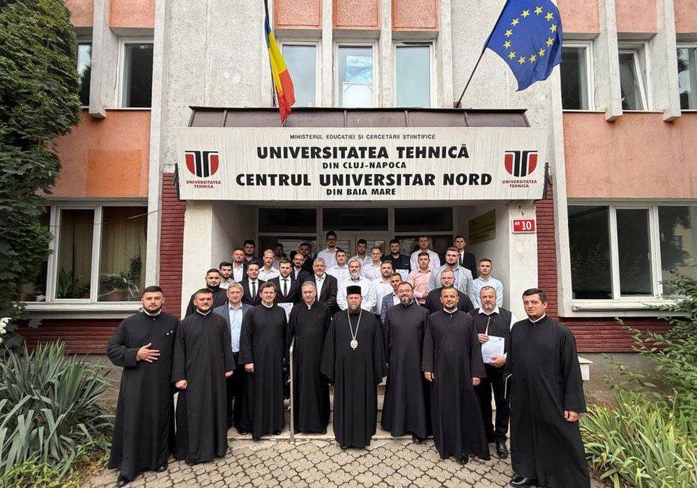 Depunerea jurământului de către absolvenţii teologi la Baia Mare 336560