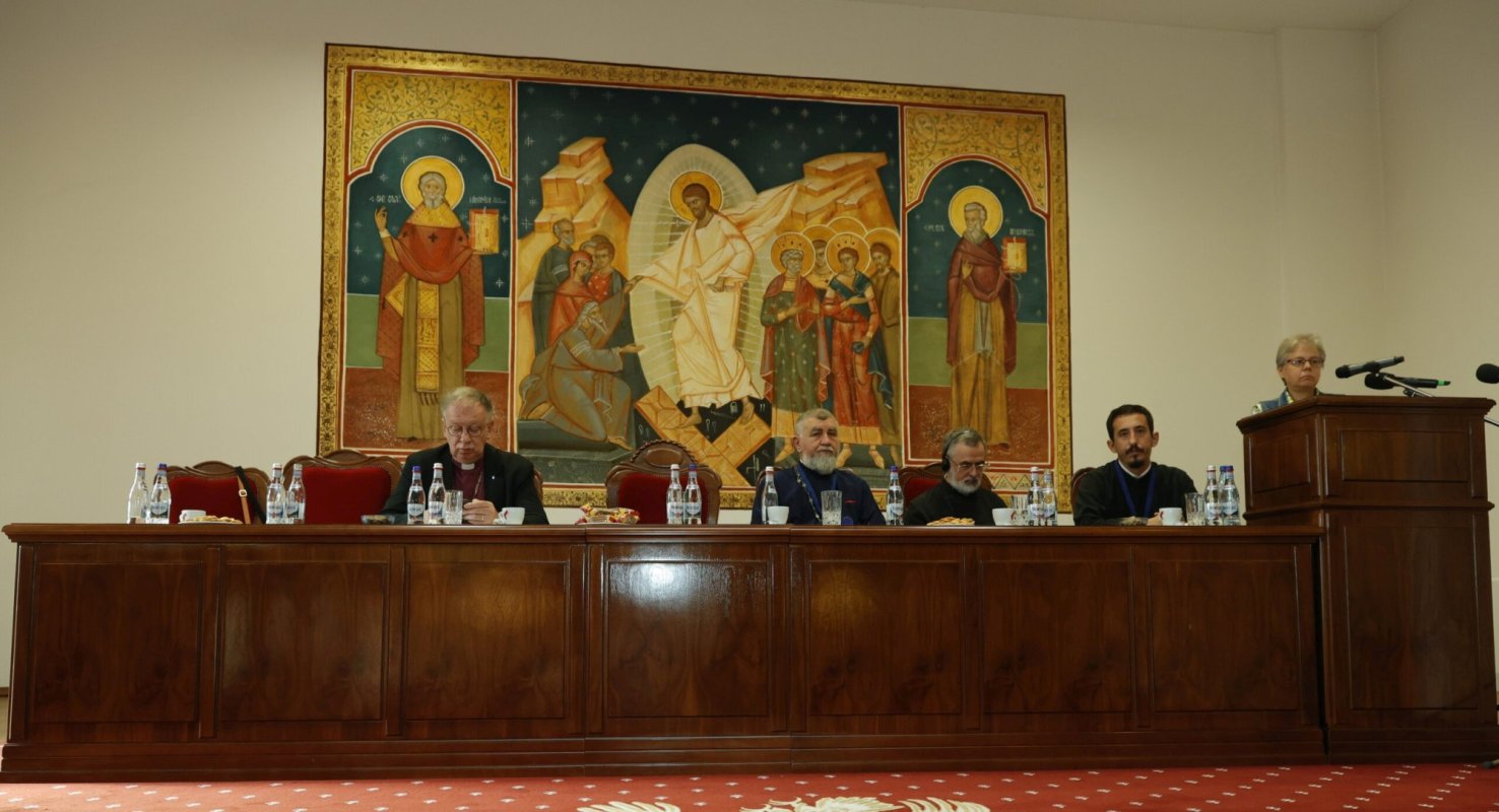 Lucrările simpozionului internațional de teologie din Craiova continuă 336597