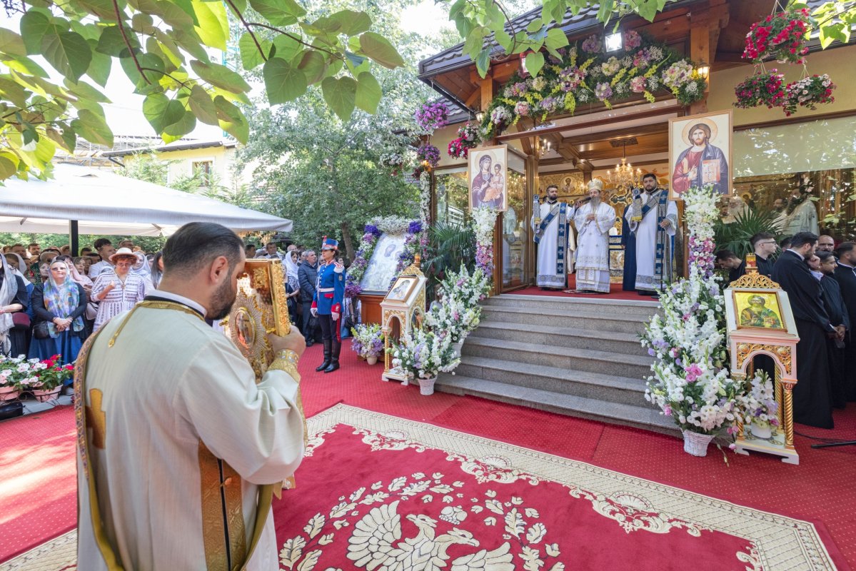 Cinstirea Icoanei Maicii Domnului „Prodromița” în București 336738