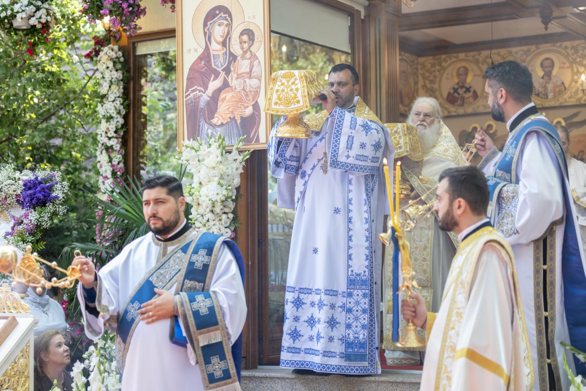 Cinstirea Icoanei Maicii Domnului „Prodromița” în București 336745