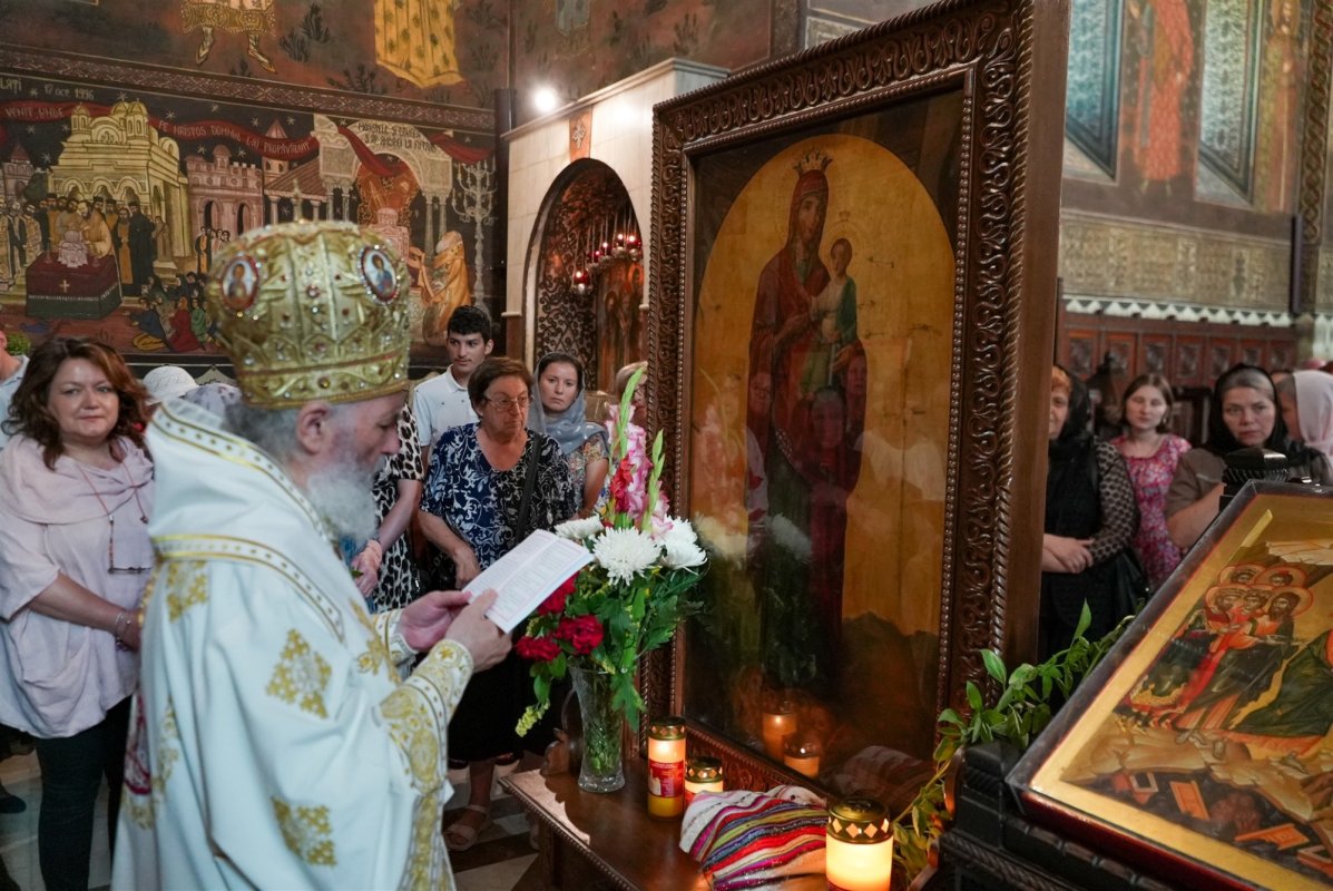 Rugăciune și cinstire în Arhiepiscopia Dunării de Jos 336921