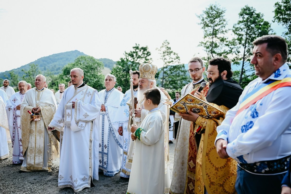 Sfințirea bisericii de lemn din Vișagu, judeţul Cluj 336899