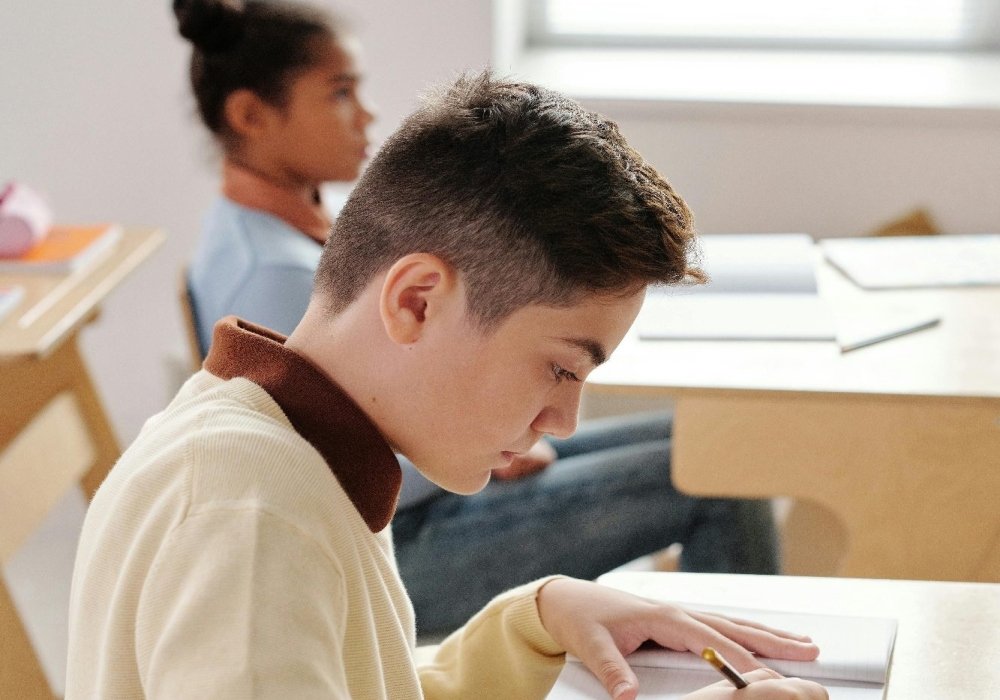 Elevii, sfătuiţi să completeze cât mai multe opțiuni 336956