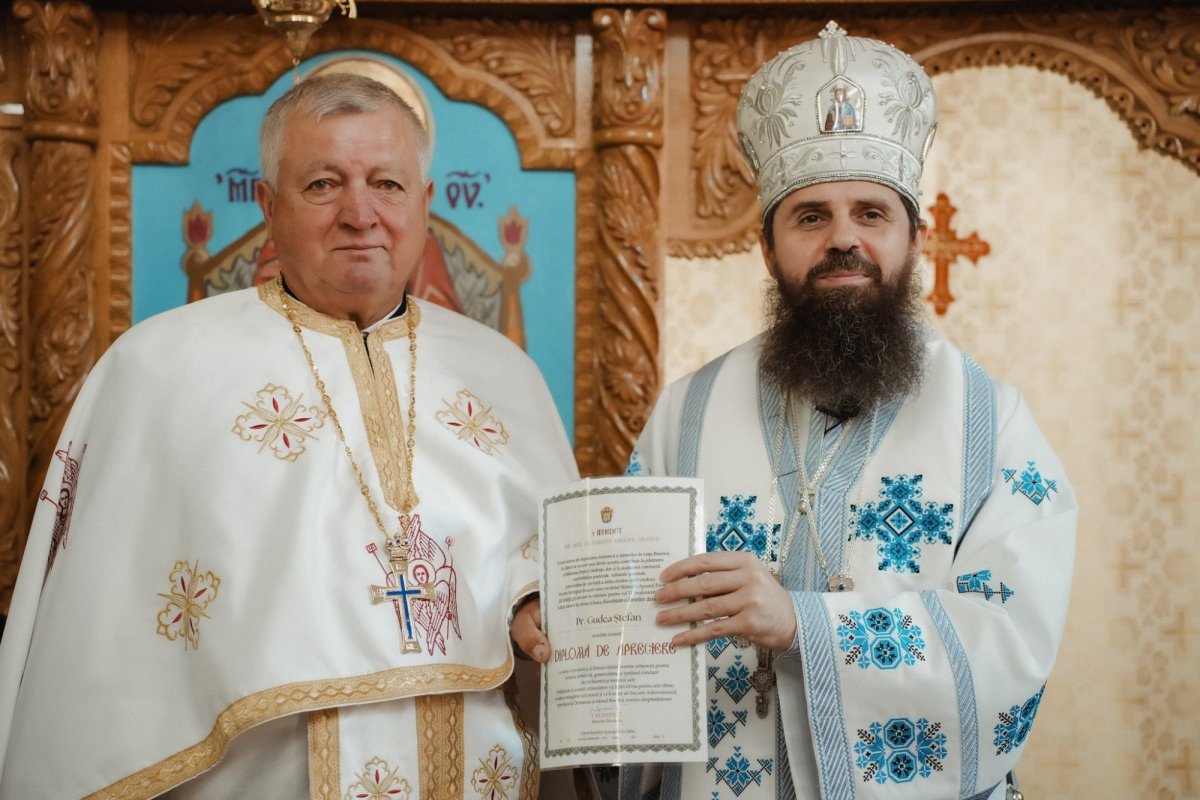 Sfințirea capelei mortuare din Pria, Sălaj 336982