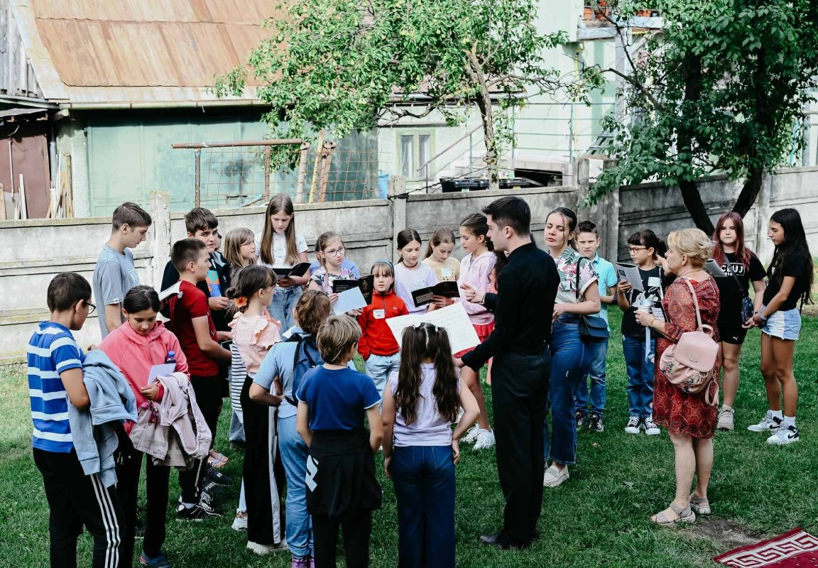 Binecuvântare pentru participanții la Școala de vară „Copilărie binecuvântată” - ediția a X-a 337105