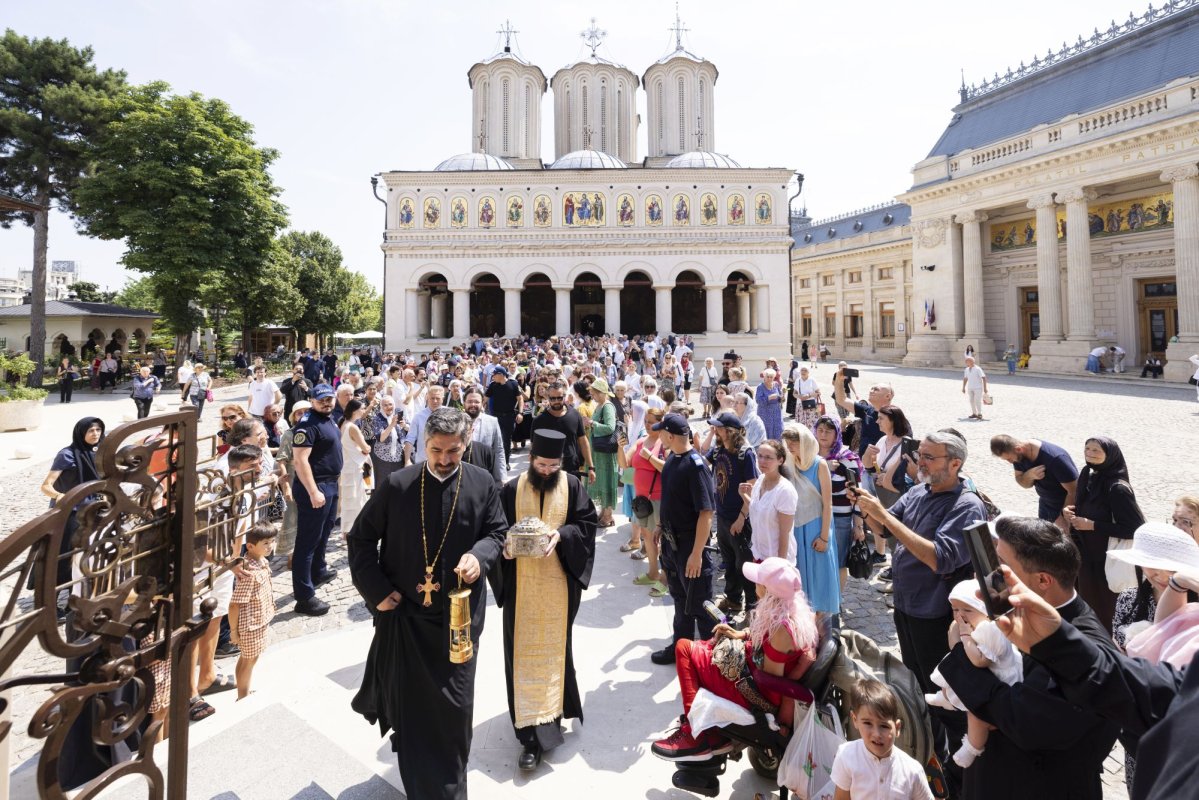 Pelerinajul la cinstitul cap al Sfântului Ioan Gură de Aur s-a încheiat  337119