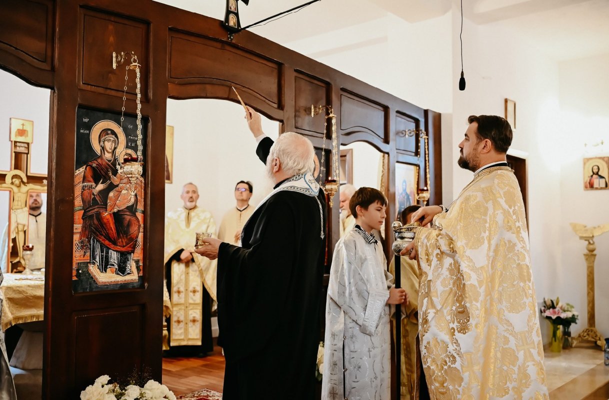 Sfințirea demisolului Bisericii „Sfântul Ioan Botezătorul” din cartierul clujean Europa 337111