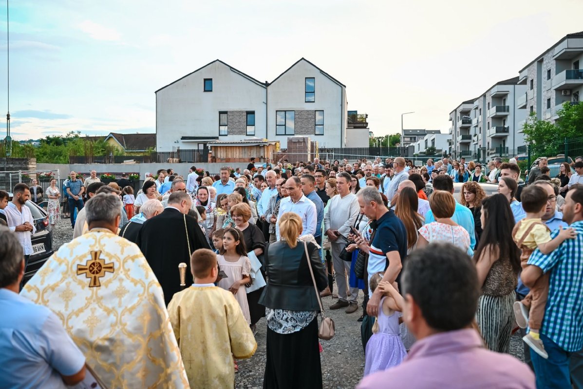 Sfințirea demisolului Bisericii „Sfântul Ioan Botezătorul” din cartierul clujean Europa 337114