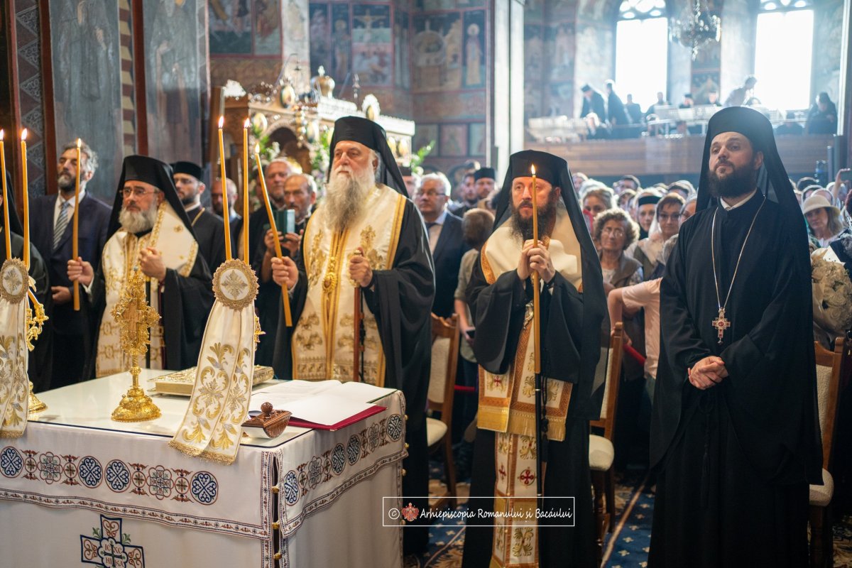 Slujba de ipopsifiere a noului Episcop‑vicar al Arhiepiscopiei Romanului și Bacăului 337305