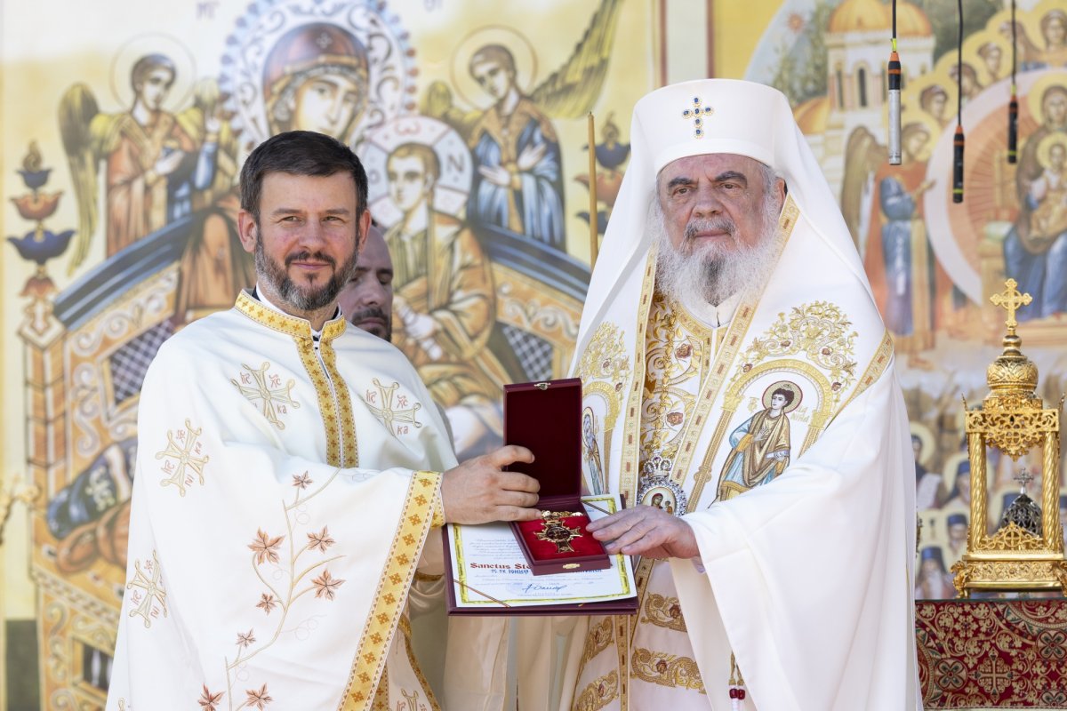 Înnoirea bisericii istorice aduse din Transilvania în județul Prahova 337318