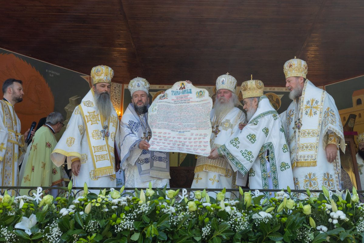 Proclamarea locală a canonizării Sfântului Cuvios Calistrat la Vasiova 337339