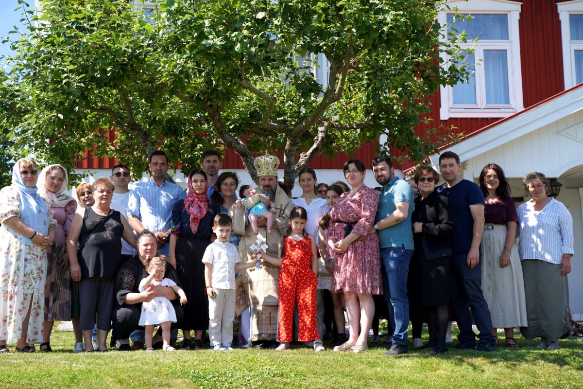 Episcopul Europei de Nord a slujit în Suedia și Germania 337494