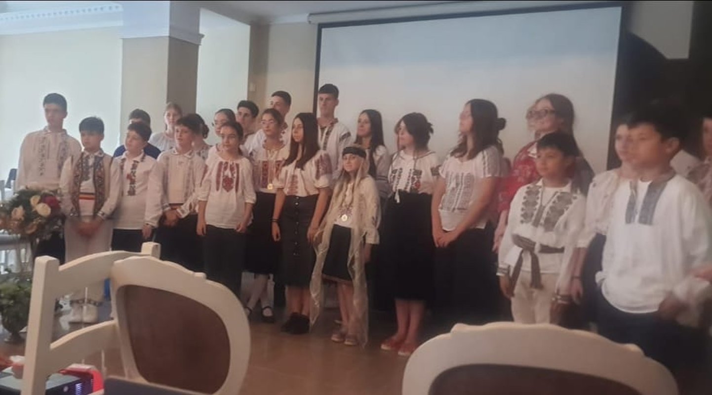 Tabăra internaţională la Sâmbăta de Sus, judeţul Braşov 337585