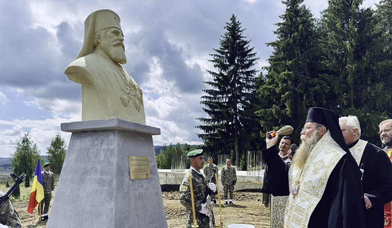 Ceremonia de dezvelire a bustului întâiului Patriarh al României, Elie Miron Cristea, la Miercurea‑Ciuc 337609