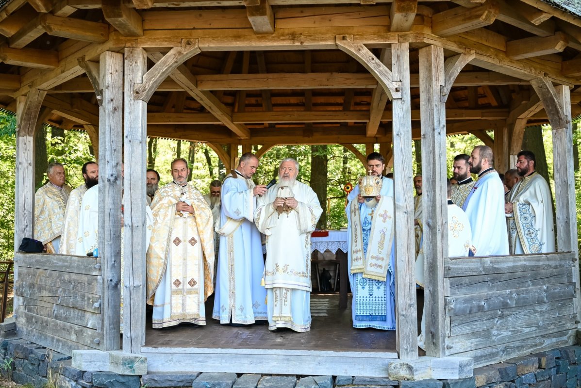 Hramul Mănăstirii din Oarța de Sus, Maramureş 337678