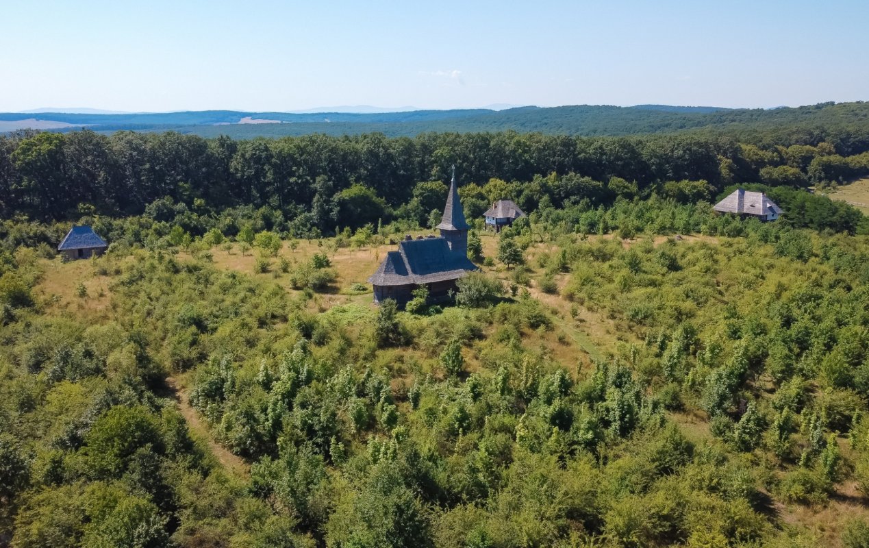 Hramul Mănăstirii din Oarța de Sus, Maramureş 337680