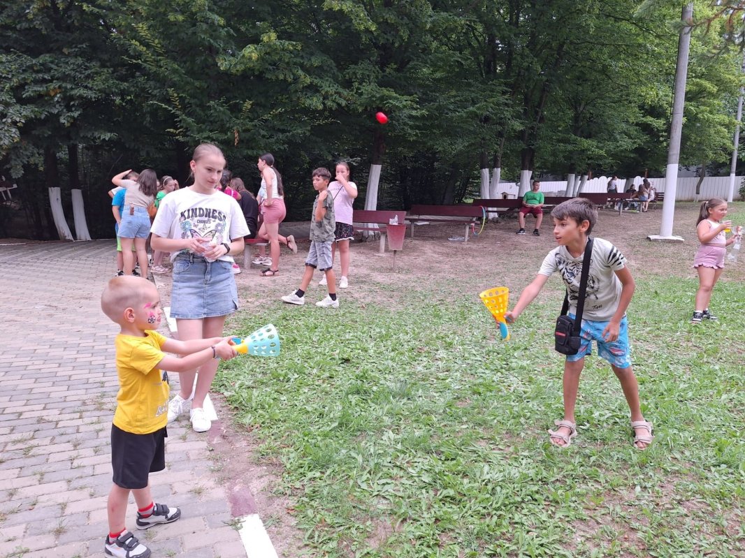 Activități de vacanță pentru 100 de copii la Mănăstirea Toflea 337770