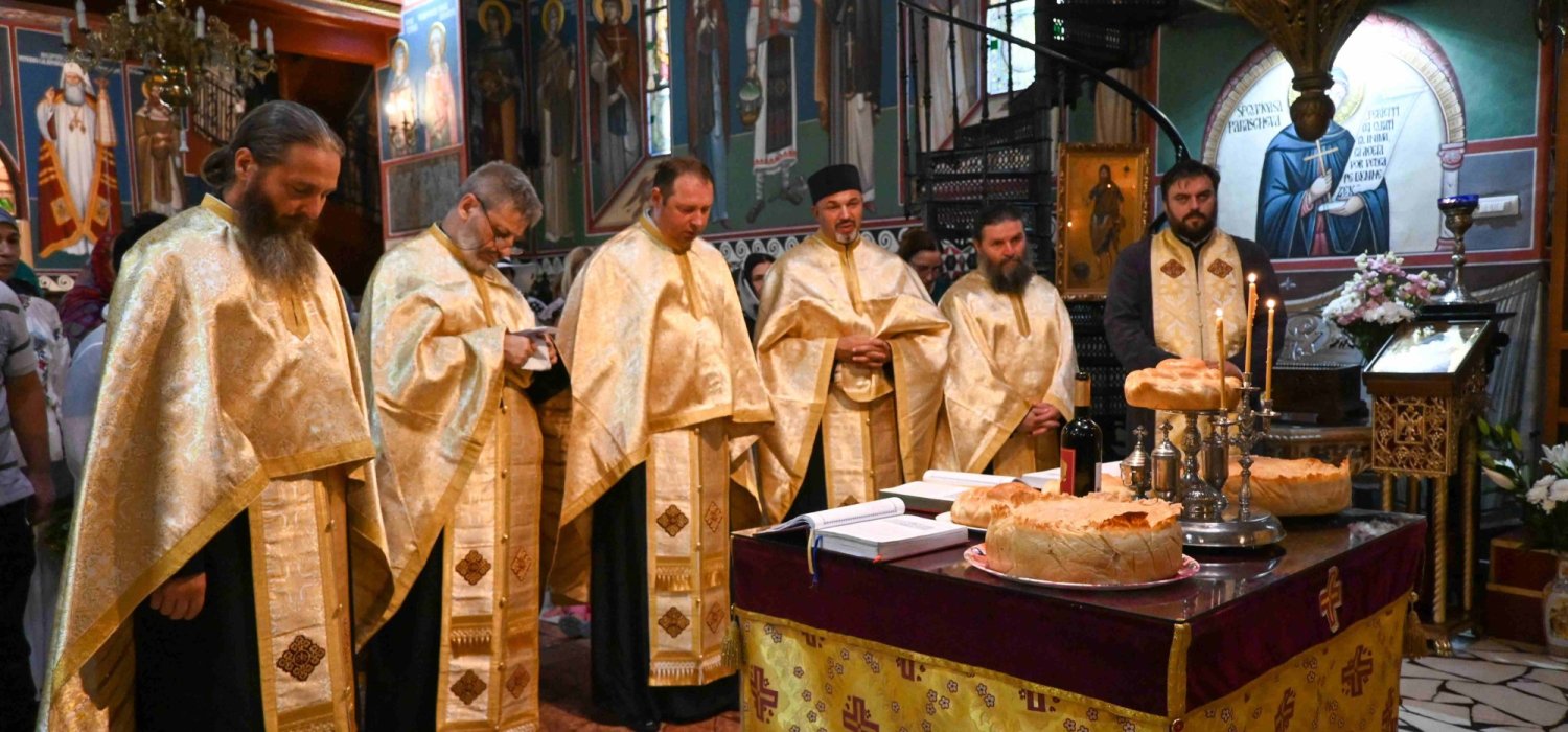 Comuniunea sfinților la Parohia „Sfântul Pantelimon”-Foișorul de Foc 337881