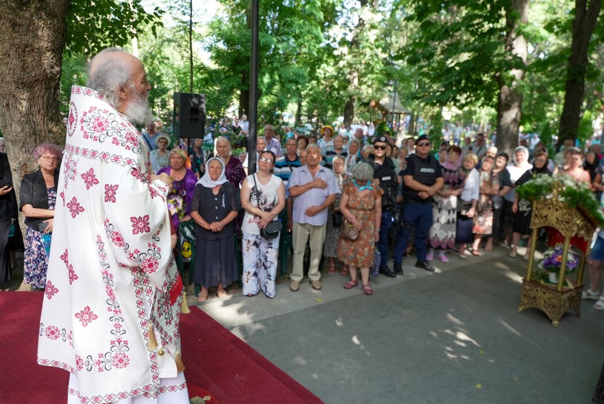 Hramul Mănăstirii „Sfântul Pantelimon”‑Lacu Sărat din Brăila 337895