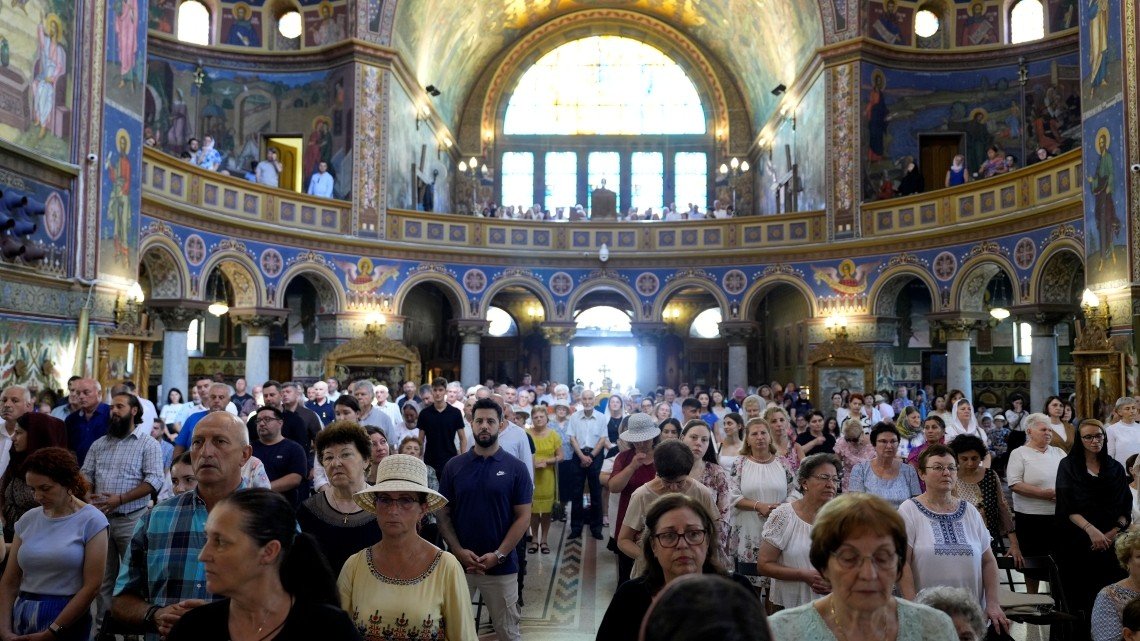 Liturghie arhierească la Catedrala Mitropolitană din Sibiu 337873