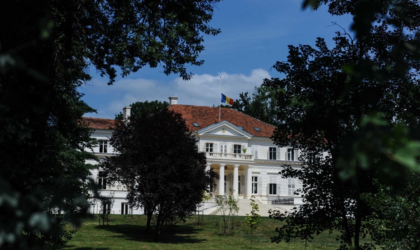 Închiderea Parcului Regal Săvârşin 337927