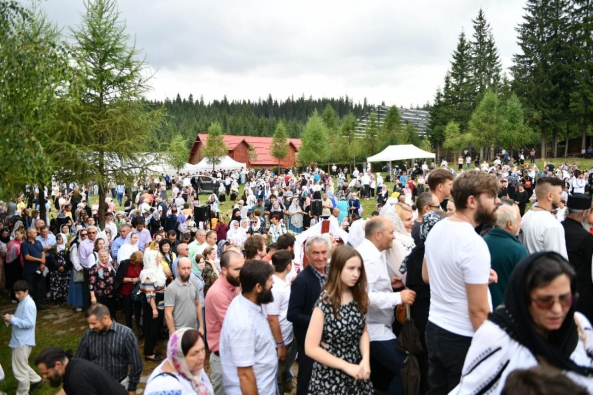 Sărbătoarea Sfântului Mare Mucenic și Tămăduitor Pantelimon la Mănăstirea Oaşa 337934