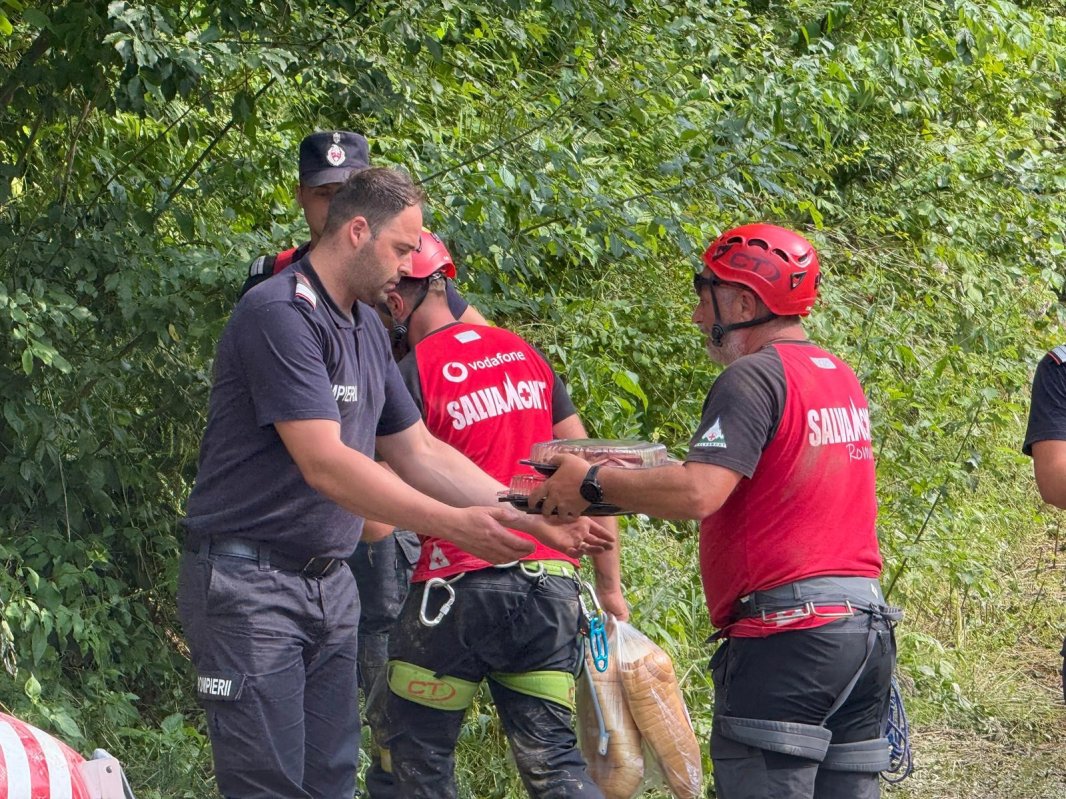 Arhiepiscopia Sucevei și Rădăuților, în sprijinul sinistraților  338042