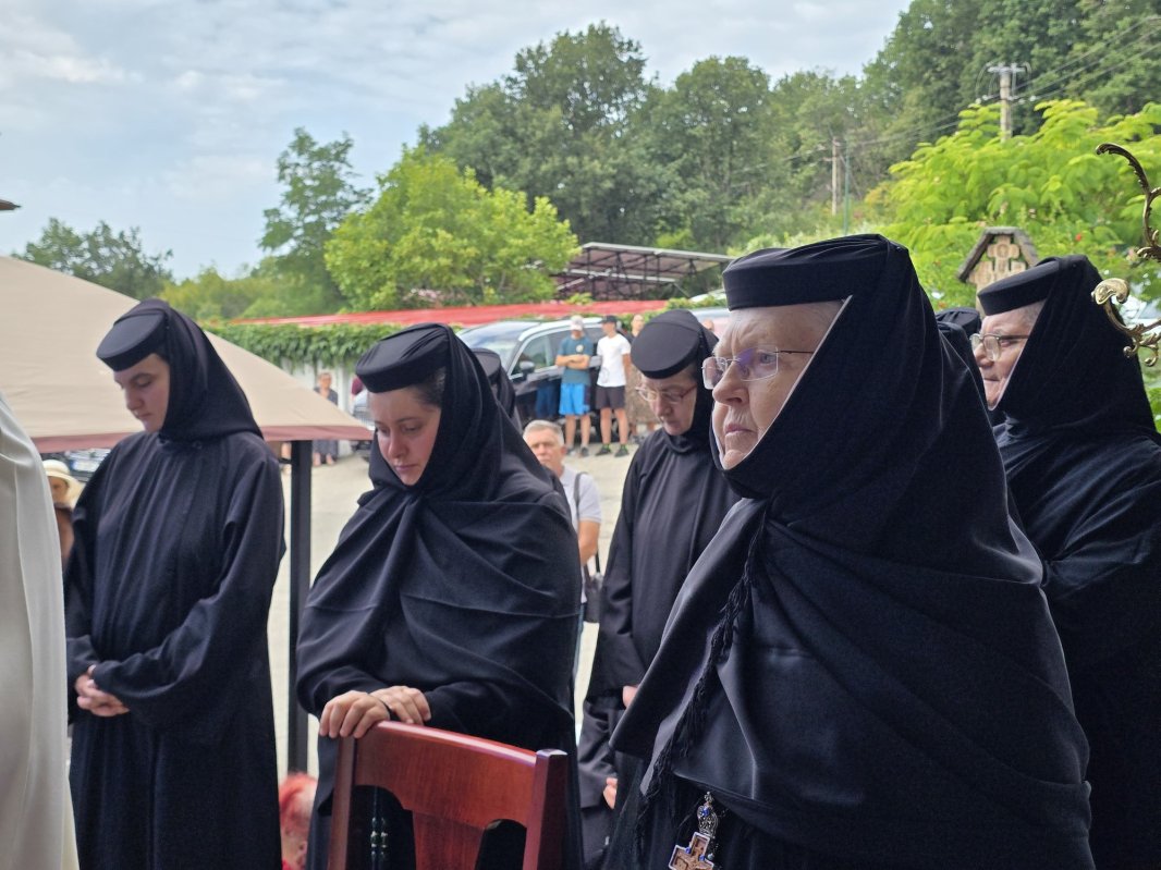 Hramul Mănăstirii „Sfânta Ana” din Orșova 338049