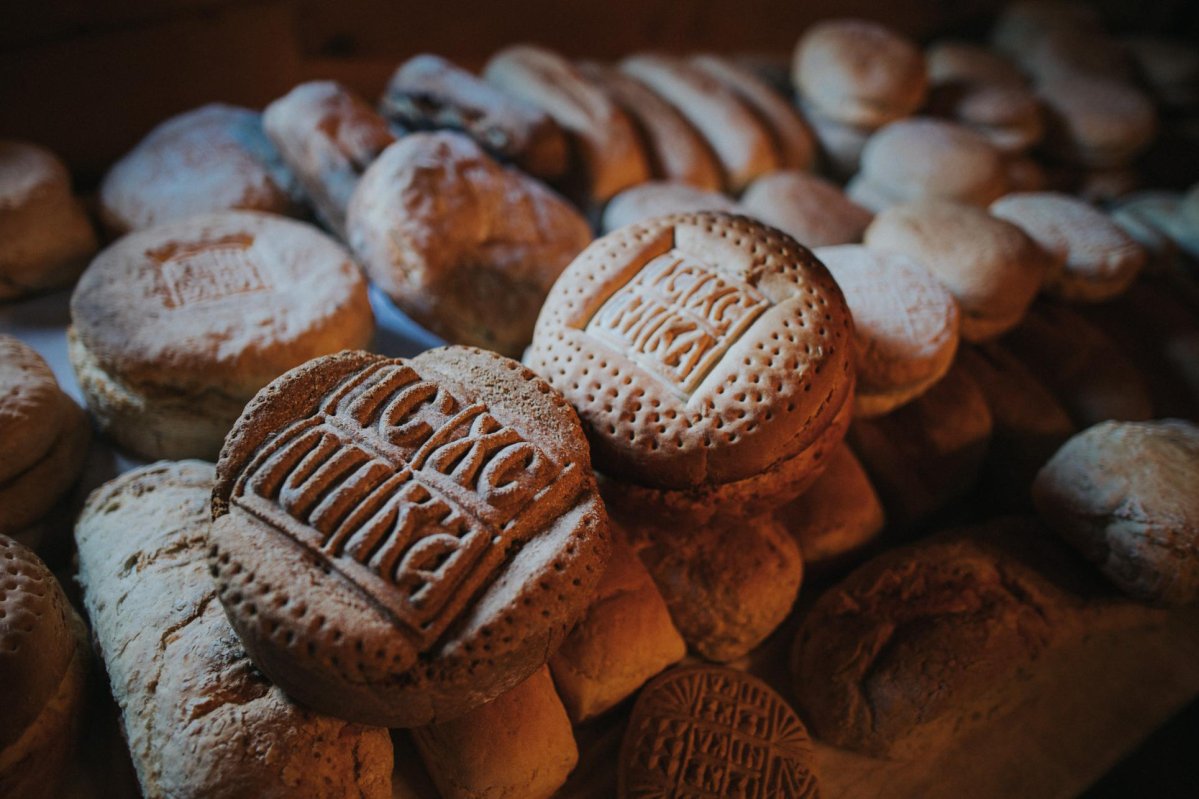 Nu numai cu pâine va trăi omul 254394